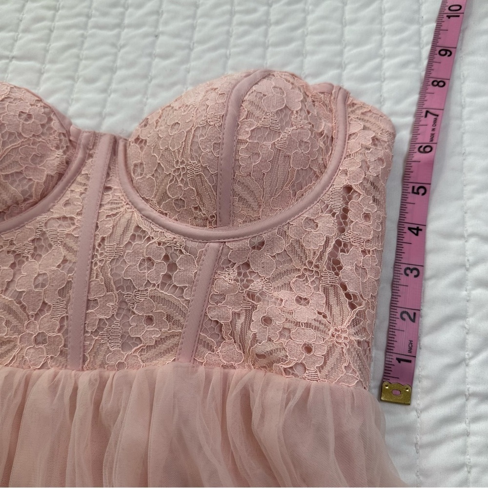 Selfie Leslie Gown Strapless
Dancing With Me Sweetheart Tulle Midi Dress Pink - Picture 11 of 16